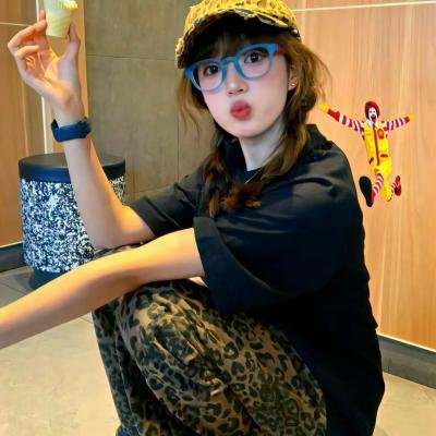 弃妃她只想赚钱